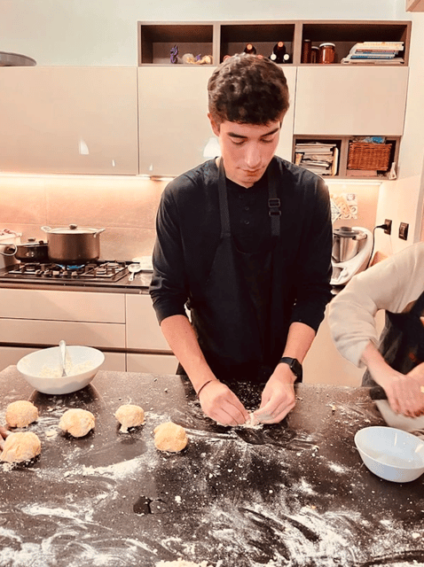 Milano: Fresh Pasta and Tiramisu Course With Wine and Appetizer - Ask Away