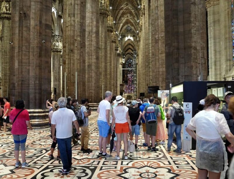 Milans Masterpiece: Duomos Splendor & Stunning Rooftops - FAQ