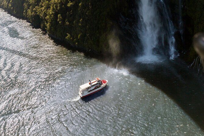 Milford Sound Extended Cruise with Southern Discoveries - What to Expect on the Milford Sound Extended Cruise