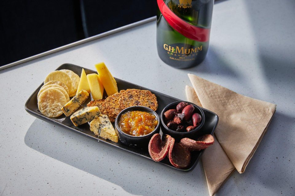 Milford Sound: Premium Small Group Cruise With Canape Lunch - Experience Highlights