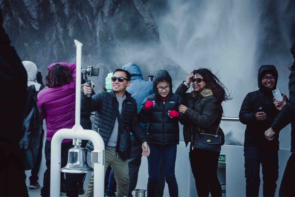 Milford Sound: Waterfalls, Wildlife, and Rainforest Cruise - Activity Description