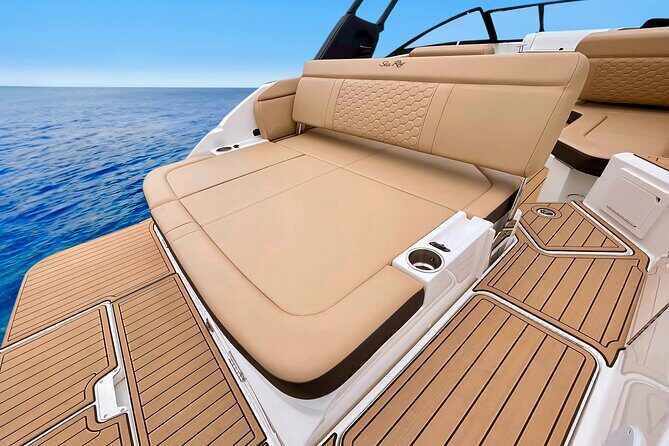 Milos: Luxury Private Cruise Kleftiko, Sarakiniko & Poliegos - The Allure of a Private Yacht Experience on Milos