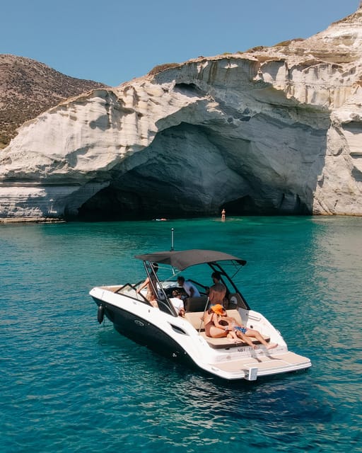 Milos: Luxury Private CruiseKleftiko Sarakiniko Poliegos - FAQ
