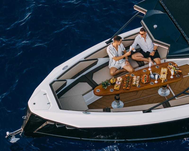 Milos: Private Speedboat TourKleftiko Sarakiniko Poliegos - Duration and Pricing Analysis  