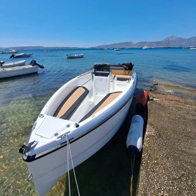 Milos: Rent a boat with or without Skipper - What’s Included and What’s Not