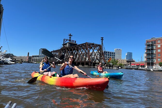 Milwaukee Cheese Curd Kayak Tour - Milwaukee Cheese Curd Kayak Tour Review
