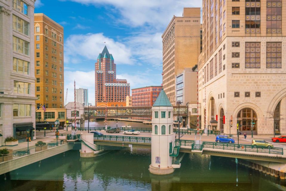 Milwaukee Marvels: A 2-Hour Private Tour - Lakefront Brewery Exploration
