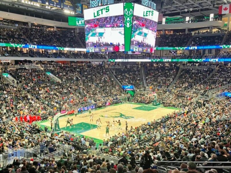 Milwaukee: Milwaukee Bucks Basketball Game Ticket - The Sum Up: Why This Is a Solid Choice for Your Milwaukee Visit  