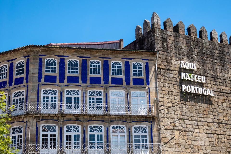 Minho: Private Braga and Guimarães Tour - Braga Cathedral and Sanctuary