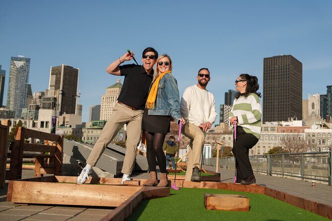 Mini Outdoor Golf in Montreal - The Two Courses: Discover vs. Experience