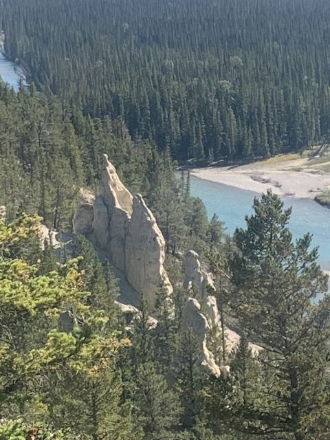 Minivan Airport Shuttle: Banff <---> Calgary - Rates and Pricing Information