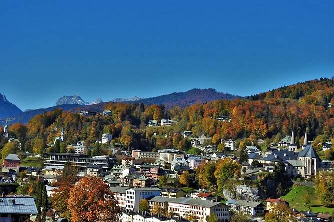 Minivan Tour From Salzburg to Dürrnberg Salt Mine + King's Lake & Berchtesgaden - Cruising on Kings Lake