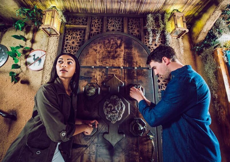Minneapolis: Mall of America 1-Hour Escape Room Adventure - Game Mechanics and Support