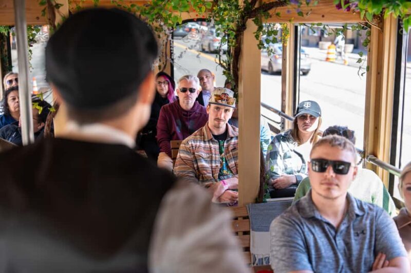 Minneapolis Narrated Sightseeing Scenic Tour - Key Points