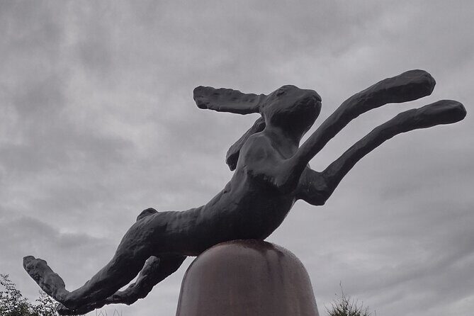 Minneapolis Sculpture Garden: A Self-Guided Walking Tour - Exploring the Minneapolis Sculpture Garden: A detailed review