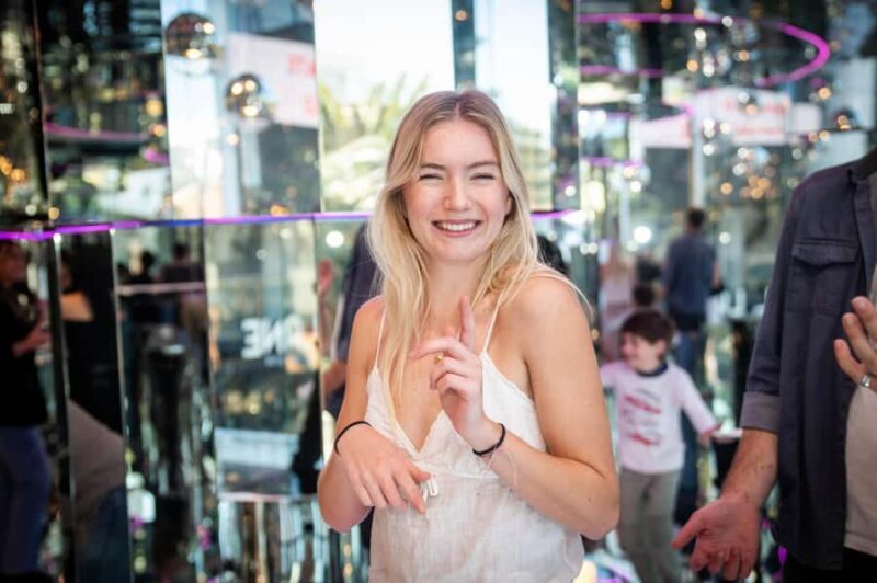 Mirror Bar - An In-Depth Look at the Mirror Bar Experience