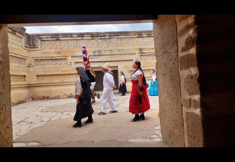 Mitla: Bike Tour to the Archaeological Zone and Caves with Rock Art - Authenticity and Value