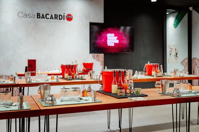 Mixology Class at Casa BACARDÍ in Puerto Rico - Who Will Love This Experience?