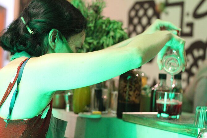 Mixology class with Mezcal in Oaxaca - An In-Depth Look at the Oaxaca Mixology Class