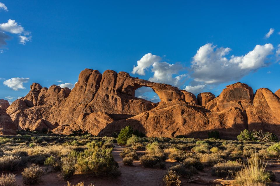 Moab: Arches National Park Driving Tour - Garden of Eden and The Windows