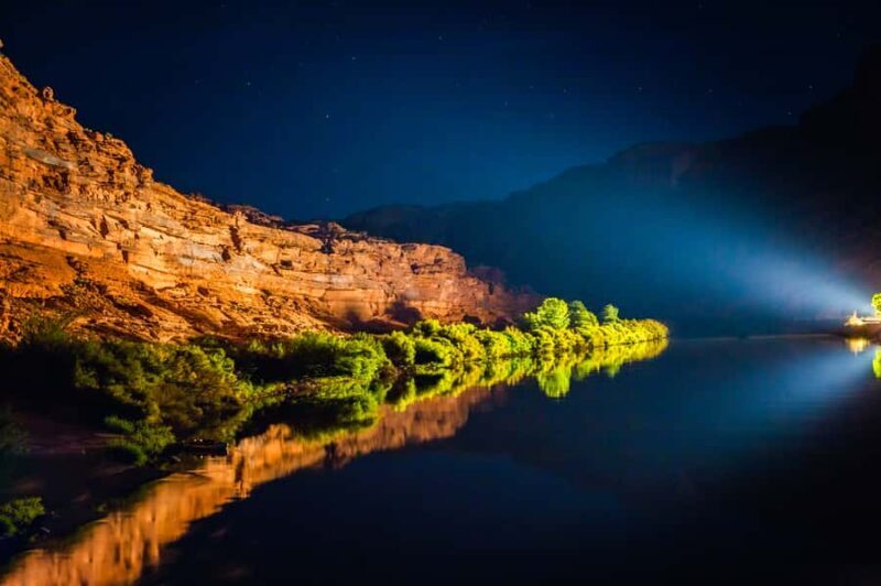 Moab: Colorado River Dinner Cruise with Music and Light Show - Authentic Traveler Experiences