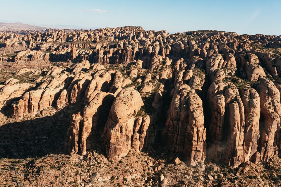 Moab: Corona Arch Canyon Run Helicopter Tour - Aircraft and Pilot Information