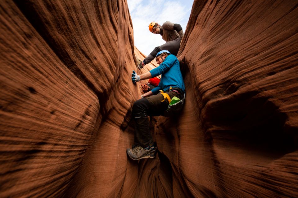 Moab: Full Day Canyoneering Experience - Exploring Twisted Slots and Dry Falls