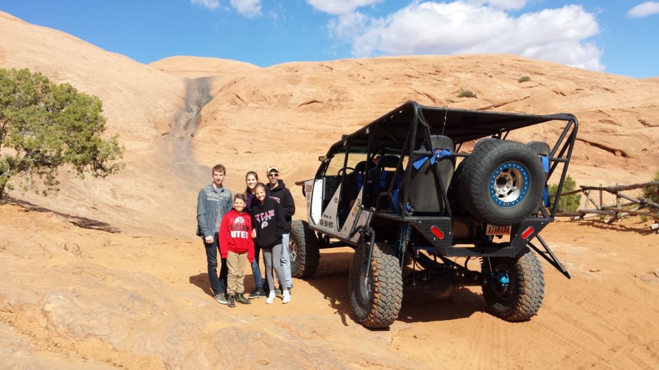 Moab: Hells Revenge & Fins N Things Trail Off-Roading Tour - Breathtaking Views of the Area