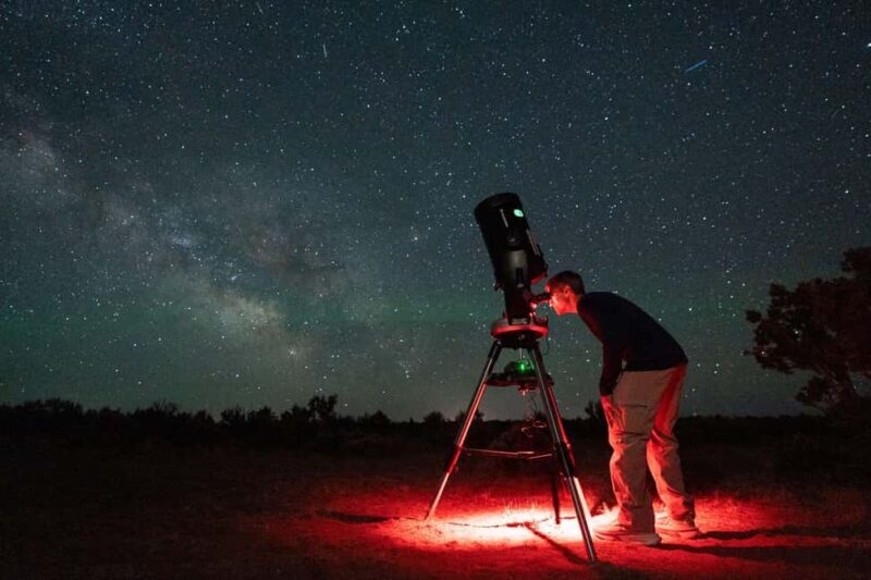 Moab, UT: Professional Stargazing Experience - Key Points