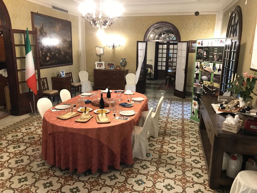 Modena: Balsamic Lunch With Vinegar Cellar Tour and Tasting - Shuttle Service Options