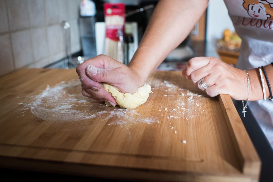 Modena: Pasta and Tiramisu Class at a Locals Home - Inclusions