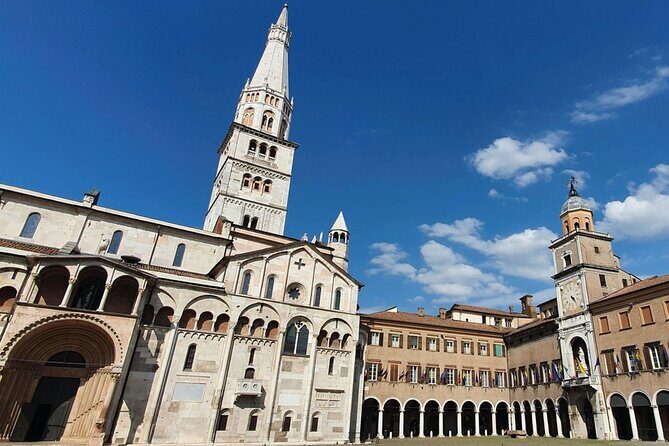 Modena Walking Tour with Audio and Written Guide by a Local - Key Points