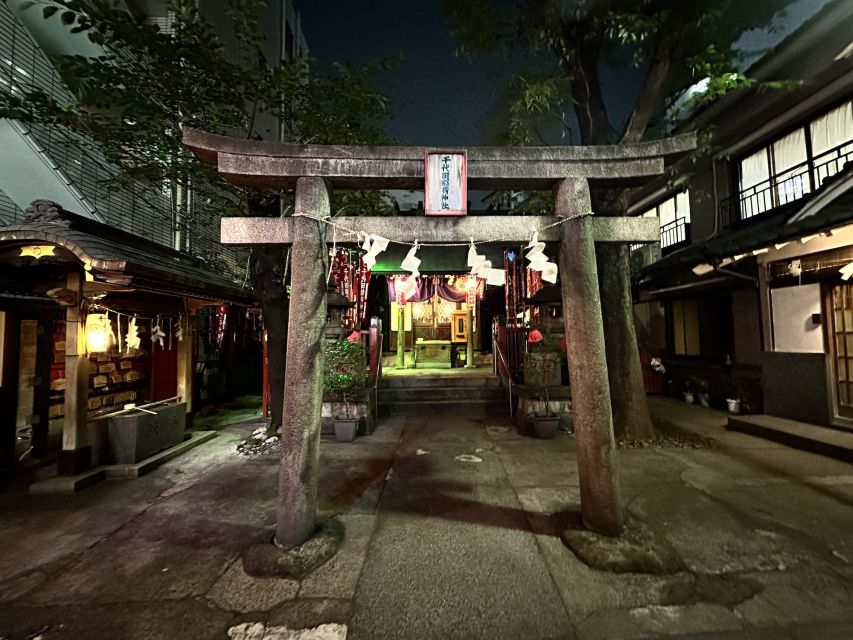 Modern Vegan Night Foodie Tour in Tokyo - Vegan Sushi Experience