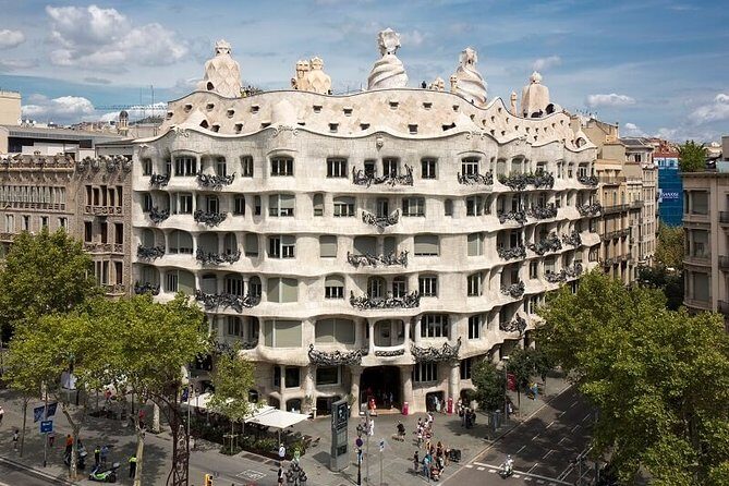 Modernist route through Barcelona - Introduction: A Guided Tour of Barcelona’s Architectural Gems