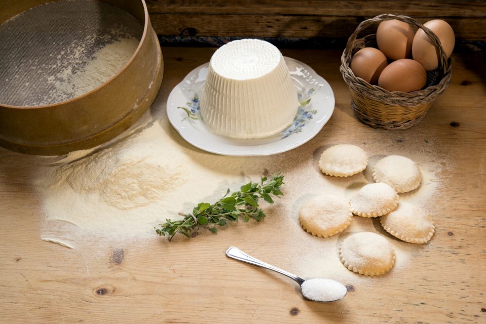Modica: Market Tour and Meal at a Local's Home - Family Recipes and Traditions