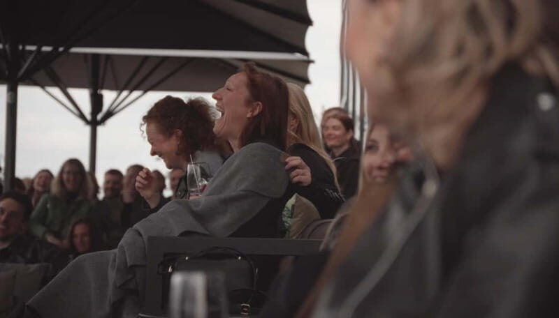 Moin Comedy Club: Rooftop Comedy mit Blick auf die Alster - Practical Tips