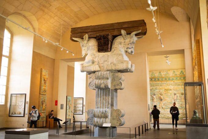 Mona Lisa & Treasures: 6-people Max Louvre Experience - Discover the Louvres Hidden Gems