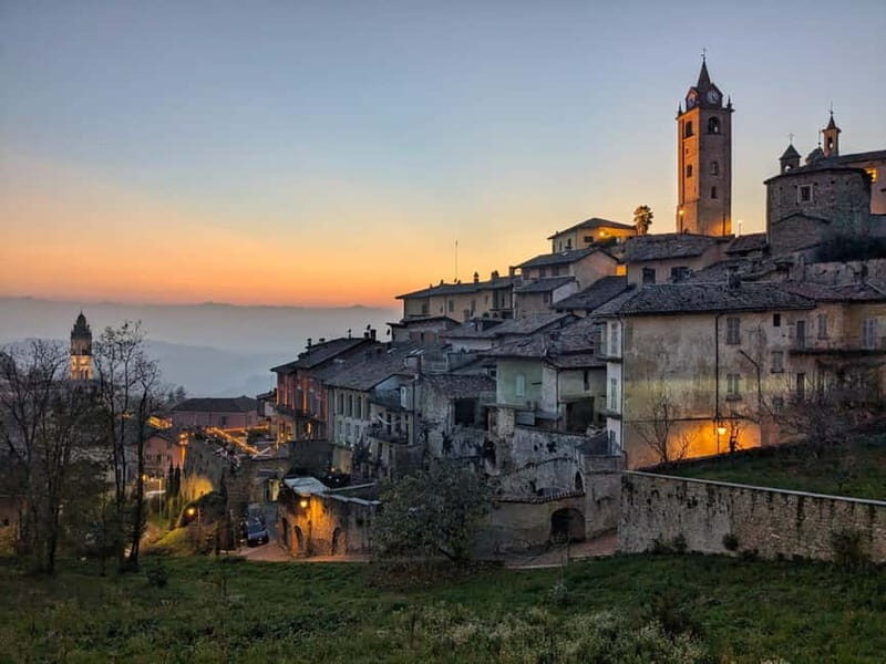 Monforte dAlba: Guided Walking Tour with Wine Tasting - Key Points