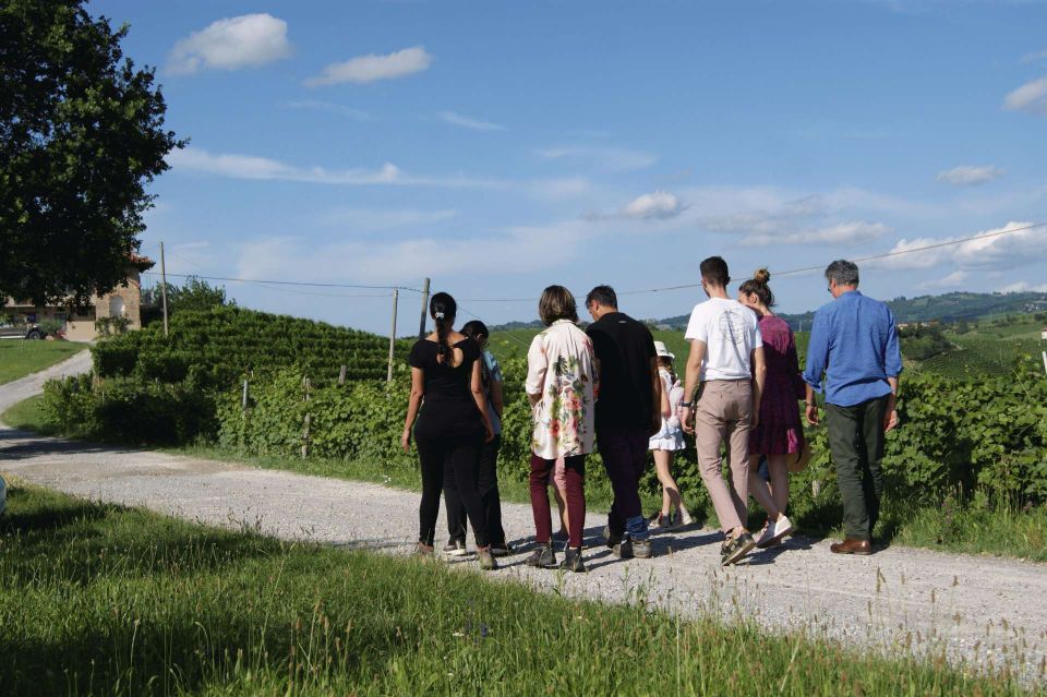 Monforte Dalba: Winery Tour With Aperitif &Tasting - Culinary Experience