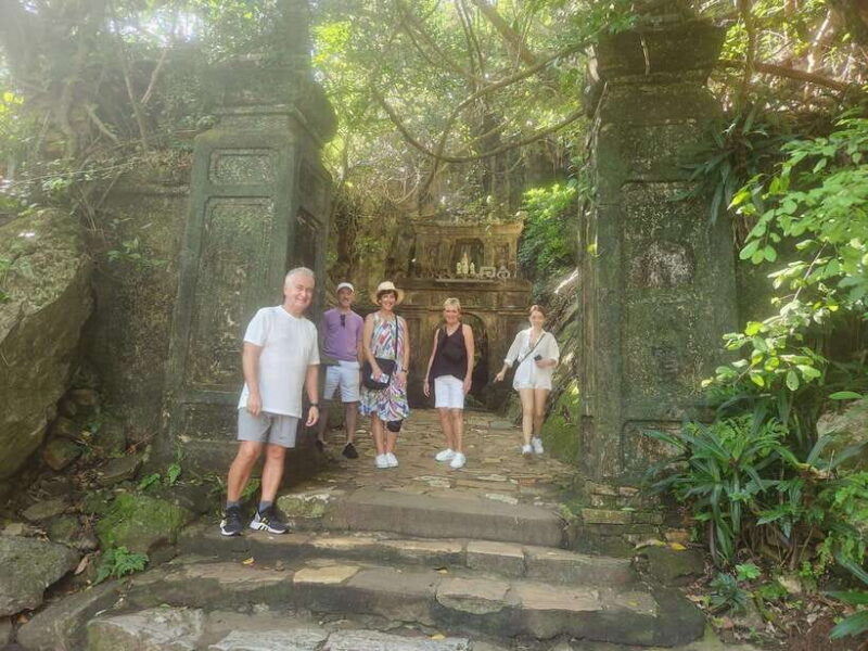 Monkey Mountains, Marble Mountains & Hoi An Night Experience - Meals and Refreshments