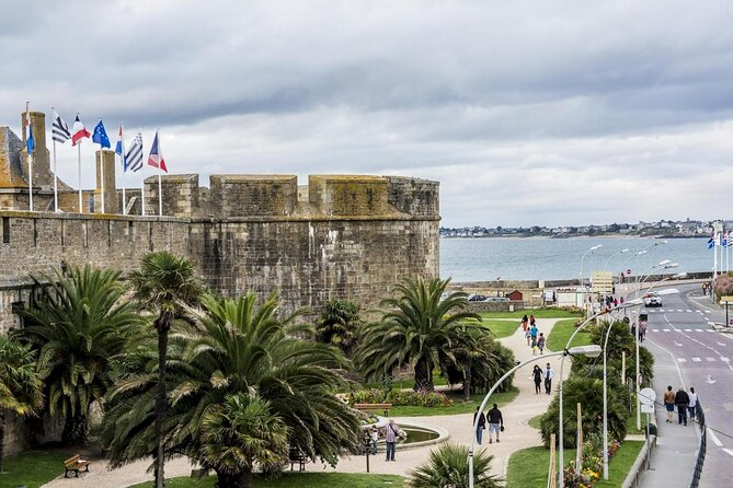 Mont-Saint-Michel Day Trip Review - Key Points