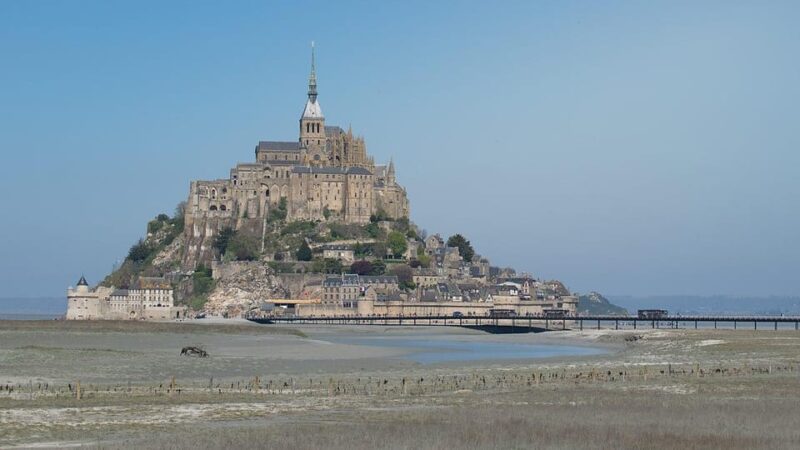 Mont Saint Michel: Departure From Le Havre, Deauville, Honfleur - Duration and Group Size
