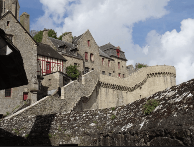 Mont-Saint-Michel: Private Guided Tour With Abbey Entrance - Frequently Asked Questions