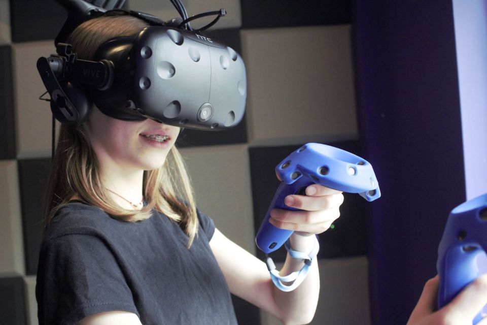 Mont Tremblant: Virtual Reality Gaming Session : 30 Mins - Latest VR Technology