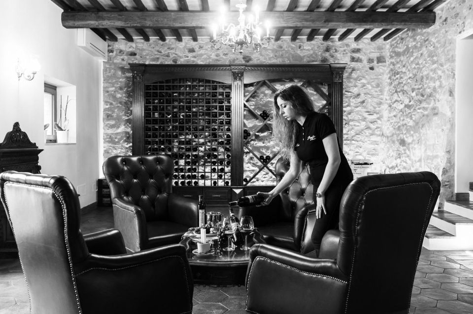Montalcino: Premium Wine Tasting With Light-Lunch and Tour - Key Points