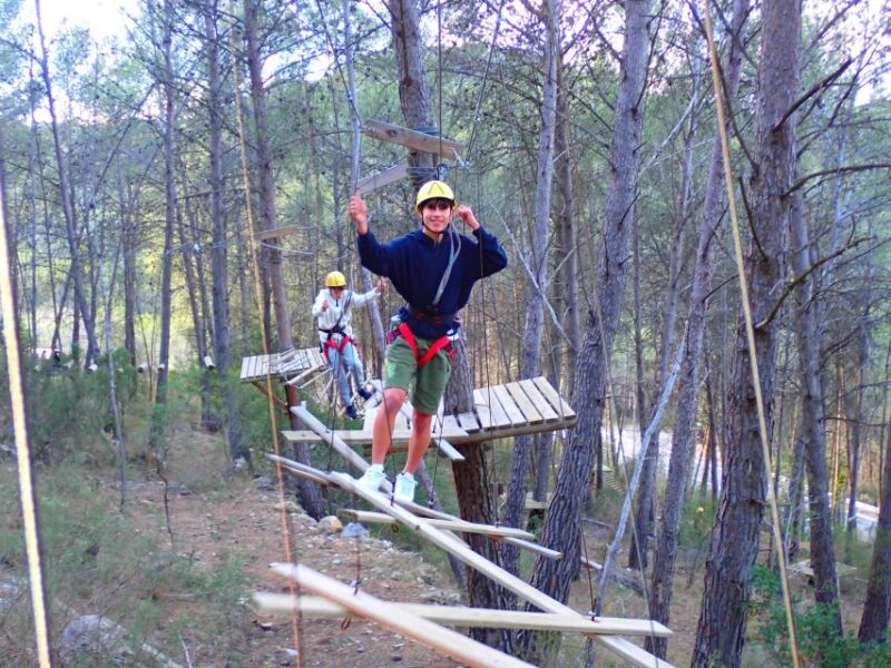 Montanejos: Forest Adventure – Tibetan Bridges and Zip Line - Activity Structure