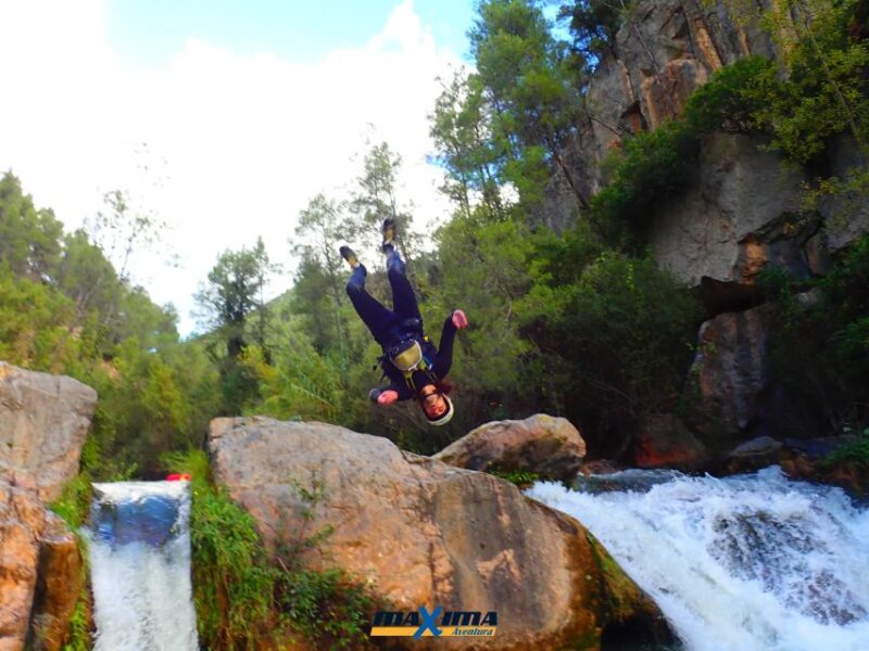 Montanejos: Guided Whitewater Rafting Adventure - Inclusions and Exclusions