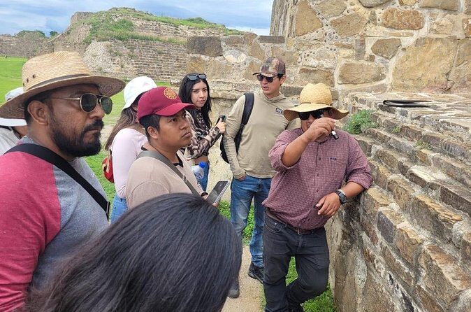 Monte Albán Morning Half-Day Tour Small Group, Transport & Guide - Practical Tips for Visitors