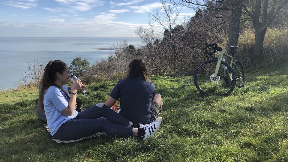 Monte San Bartolo: E-Bike Rental With Picnic Basket - Seasonal Scheduling