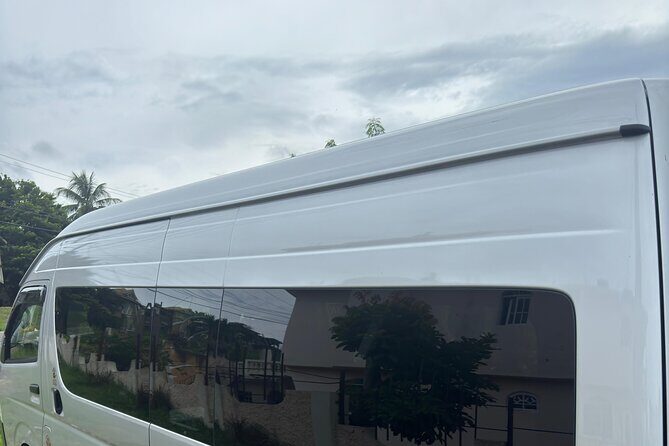 Montego Bay Airport and Azul Beach Resort Negril Private Shuttle - FAQ